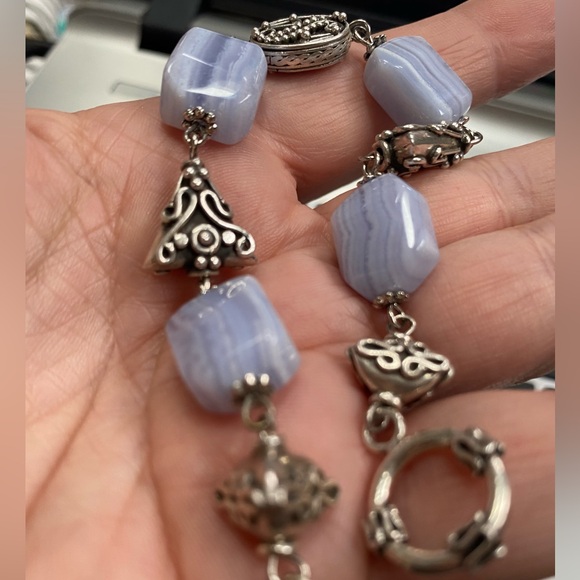 Artisan Made Pale Blue Lace Agate Silver Bali Beads Bracelet Toggle Clasp 8.25” - Picture 10 of 11